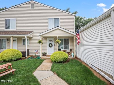 36 Woodmere Court, Freehold, NJ, 07728