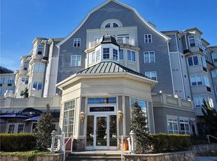 1407 Round Pointe Dr, Haverstraw, NY 10927