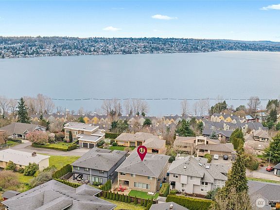 5th image of 2414 Garden Court N