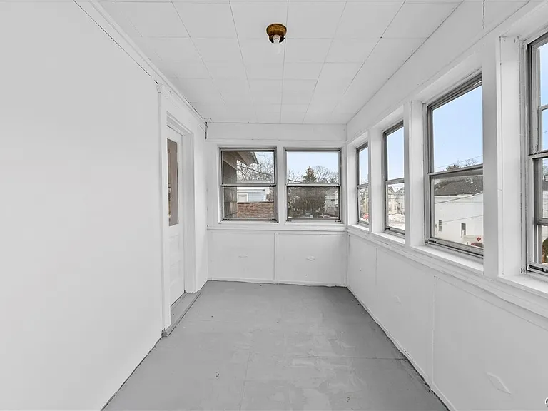 104 Kincaid Ave — Photo 18