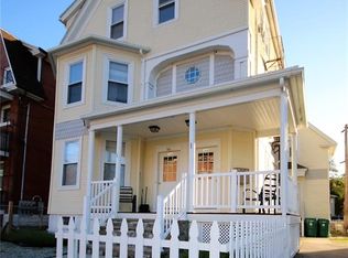 366 Park Pl, Woonsocket, RI 02895