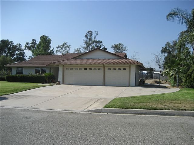 1st image of 16022 Aliso Dr