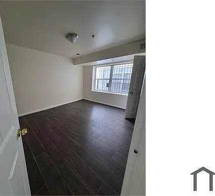 128 Bragaw Ave #1 — Photo 6