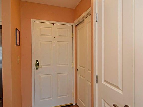3rd image of 2200 Victory Pkwy APT 809