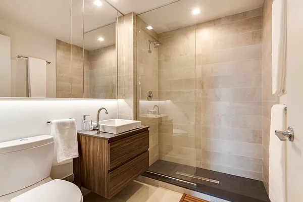 Rented by Nooklyn NYC LLC | media 36