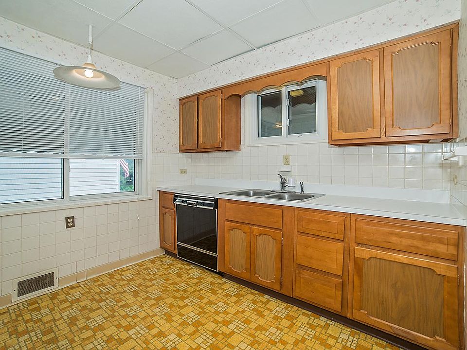 1st image of 4559 Buxton Ave
