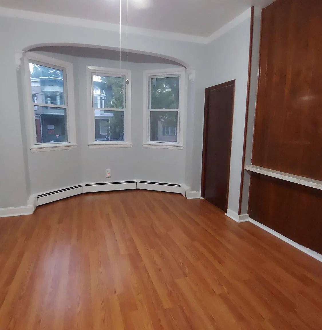 256 Bowers St — Photo 1