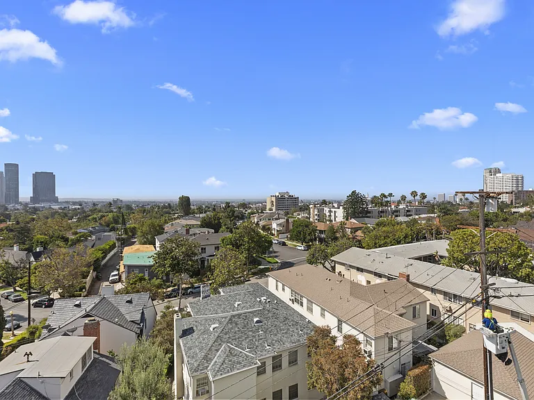 10336 Wilshire Blvd #703-1 — Photo 9