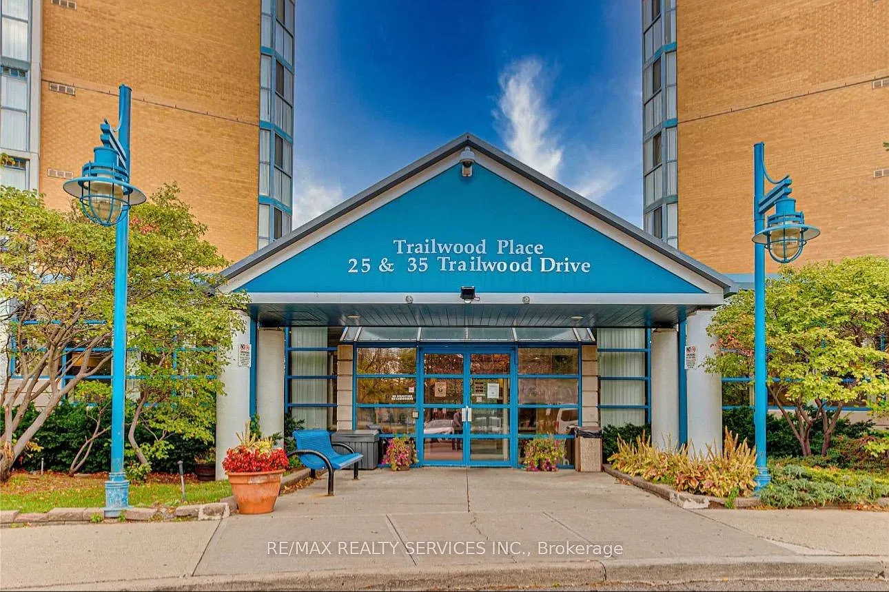 2 bed, $2,700 — Photo 2
