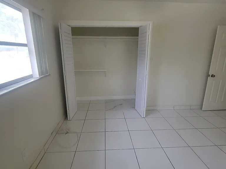 733 Curtiss Pkwy #7 — Photo 7