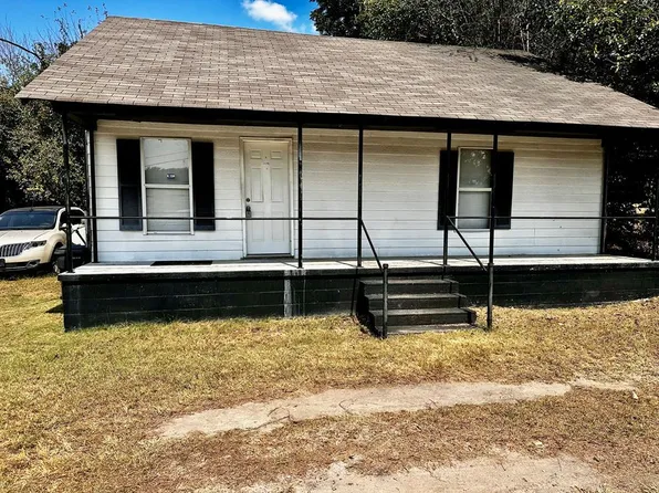 804 N Railroad St, Phenix City, AL 36867