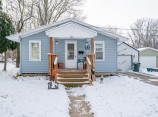 521 Kellogg St, Ripon, WI 54971