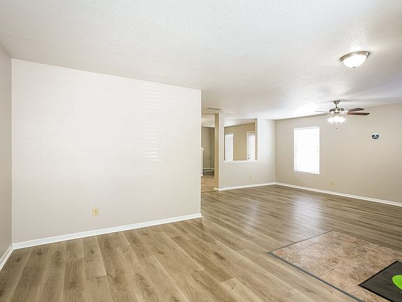 5th image of 12177 Lindley Dr