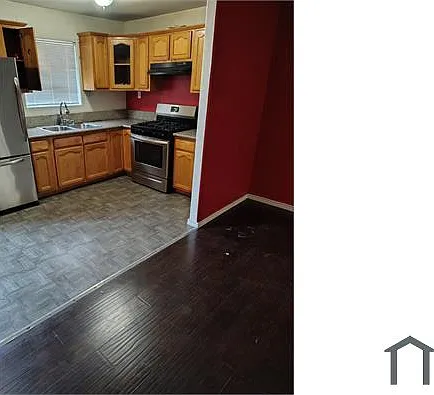 9614 S Main St — Photo 2