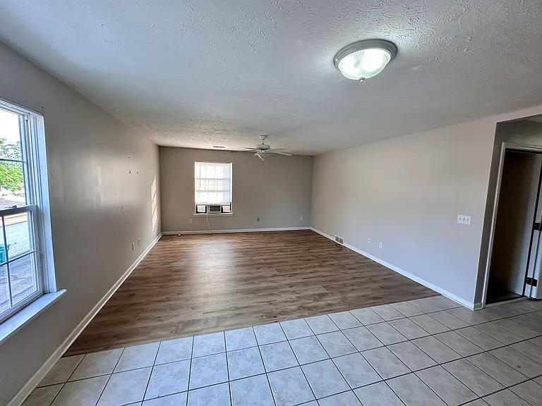 11511 Riverview Ct #4 — Photo 7