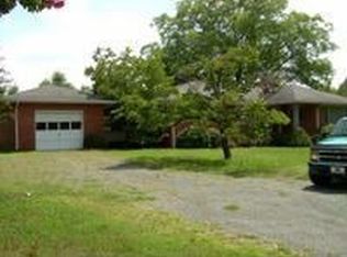 817 Lynn Rd, Durham, NC 27703