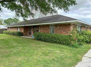 33235 Adams Dr, White Castle, LA 70788