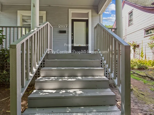 2117 NE Rodney Ave, Portland, OR 97212
