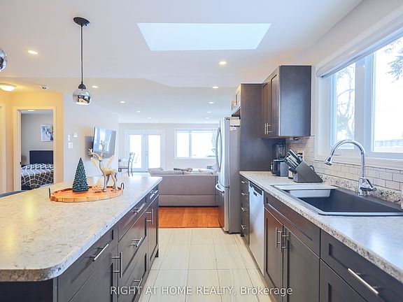 5th image of 885 Adams Rd