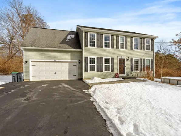 54 New Road, Nassau, NY 12123