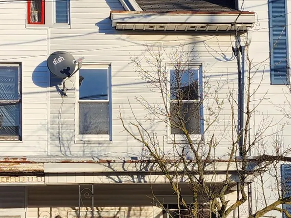 5 N Walnut St, Mount Carmel, PA 17851