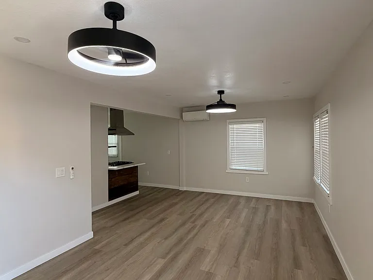 633 Cedar Ave #633 — Photo 4