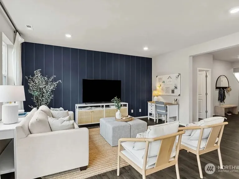 1430 SW Fielder Pl — Photo 9