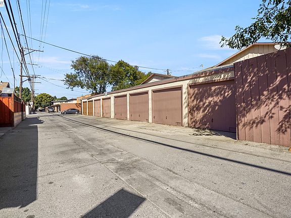 5th image of 3410 Rolison Rd