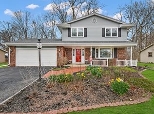 7620 S 70th St, Franklin, WI 53132