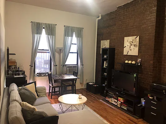 Rented by Compass | media 19