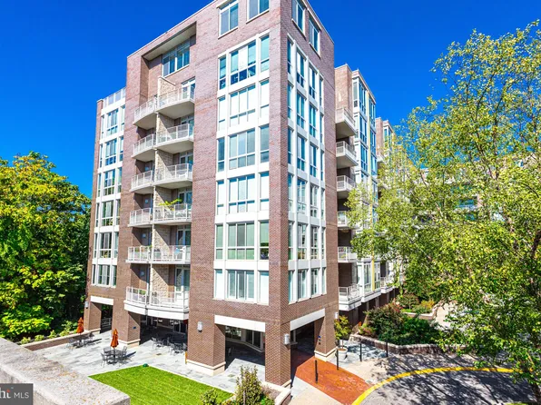 513 W Broad St APT 602, Falls Church, VA 22046