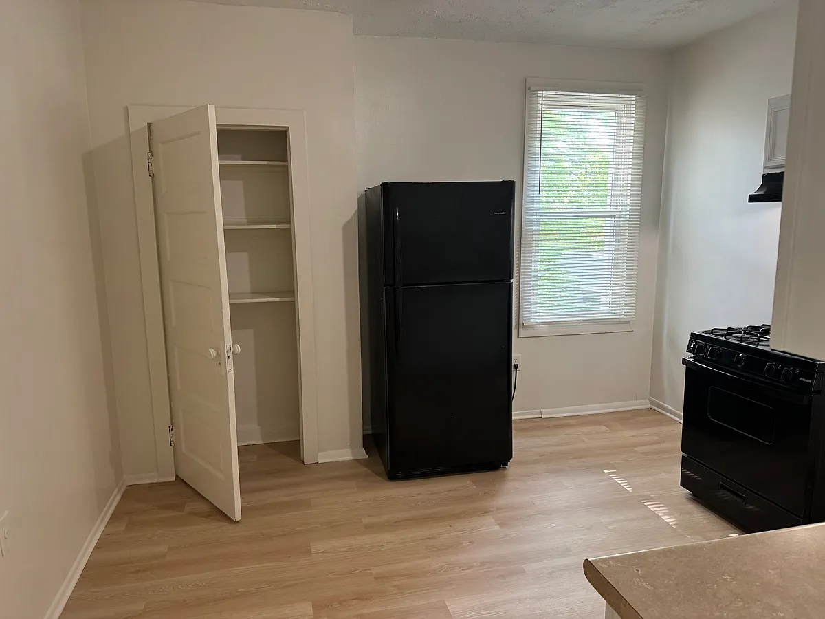 Building Photo - 1723 Holman Ave #2