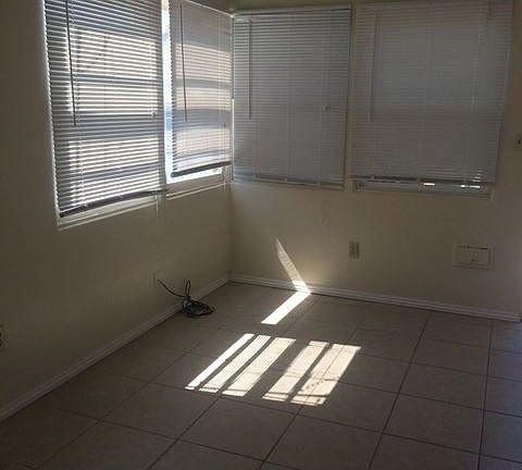 2nd image of 4570 1/2 35th St
