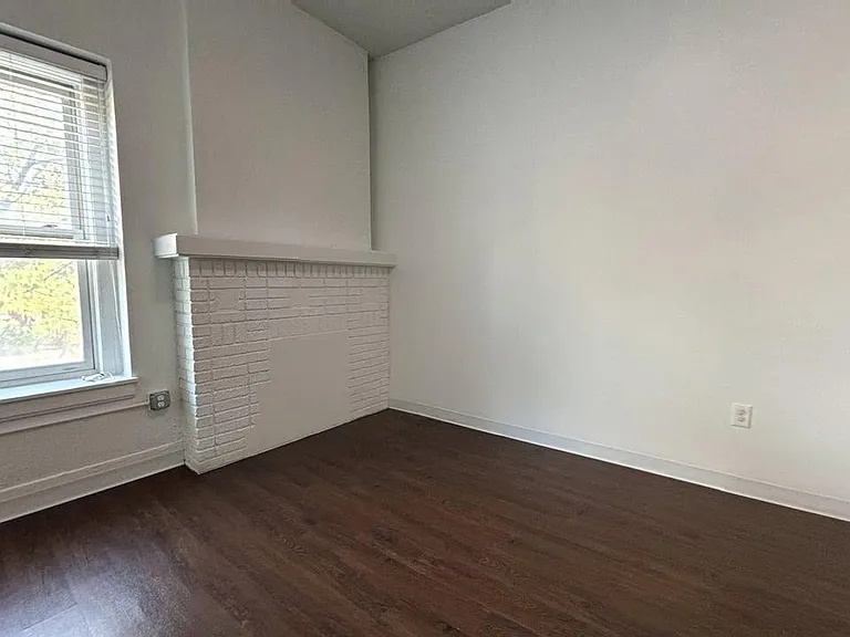 3000 Bridge Ave #205 — Photo 6