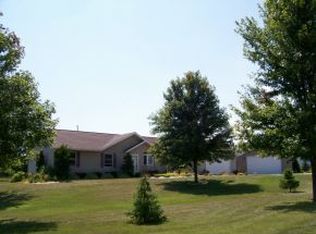 601 Freedom Ct, Mishicot, WI 54228