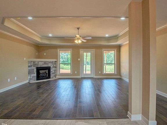 4th image of 1412 Puritan Dr