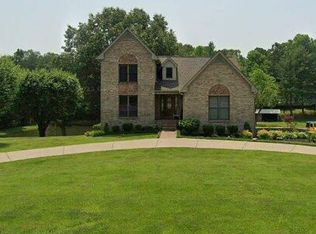 1010 Ridgecrest Dr, Dickson, TN 37055