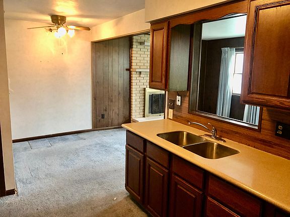 5th image of 3433 Astor Ave