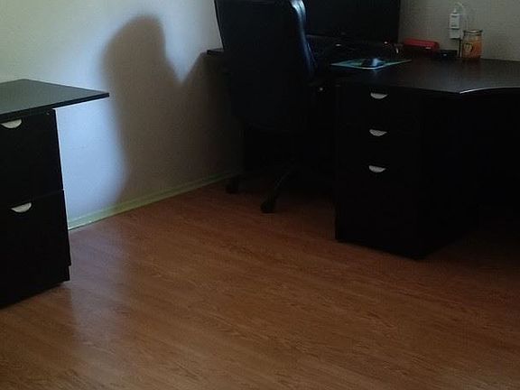 4th image of 204 Craigmont Dr