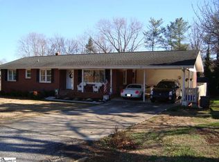 8 Latham Dr, Greenville, SC 29617