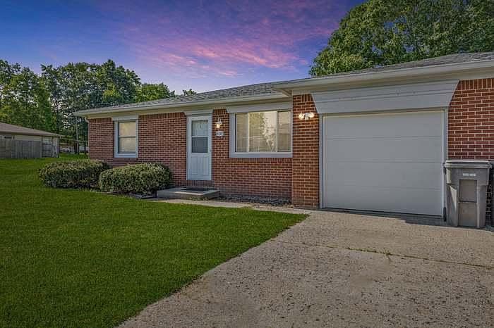 1st image of 3127 E Epler Ave #3127
