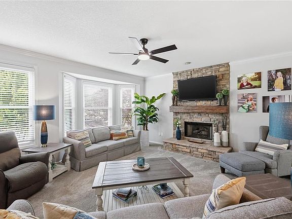 4th image of 21409 W 50th Ter