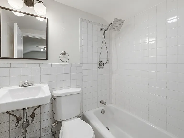 78 School St #6 — Photo 7