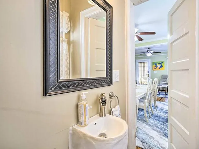 317 Elberon Ave — Photo 11