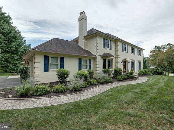 3rd image of 206 Wiltshire Dr