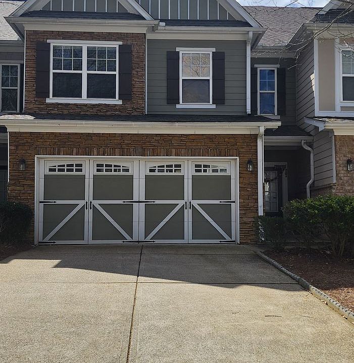 1st image of 2877 Cross Creek Dr
