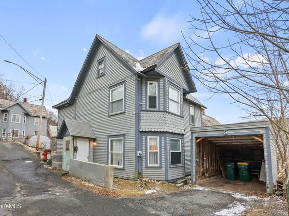 8 Duggan St, North Adams, MA 01247
