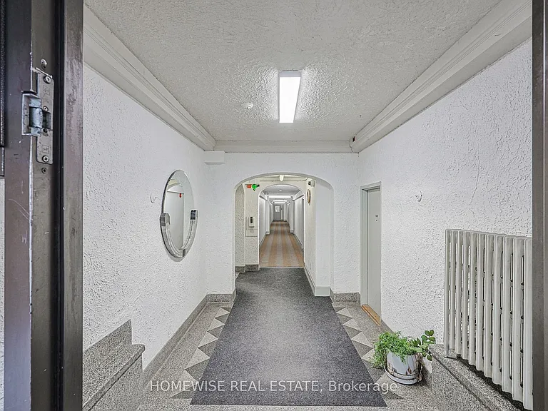 33 Maitland St #302 — Photo 7
