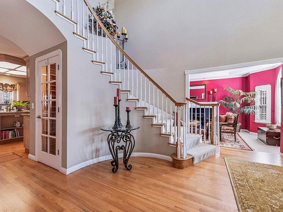 5th image of 14918 Leigh Ave