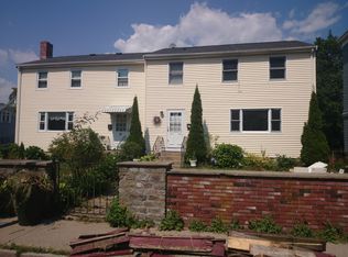 28 Gartland St, Jamaica Plain, MA 02130